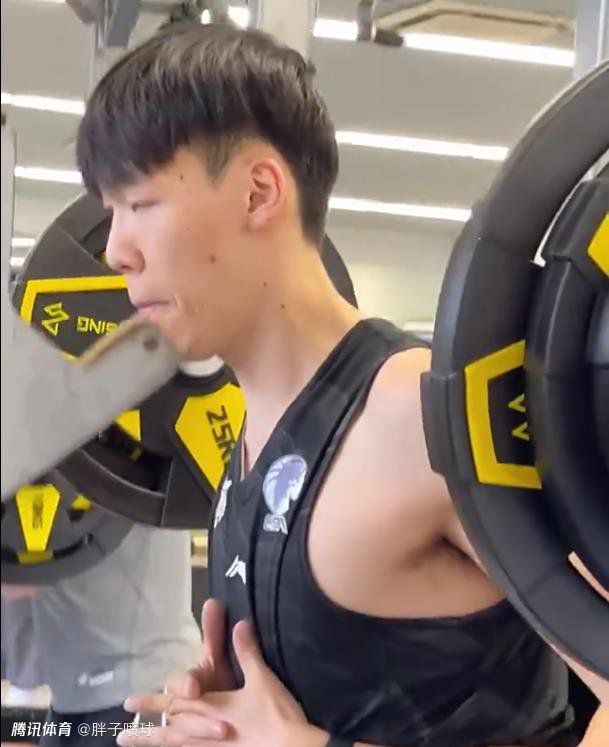 跳跃和乐福鞋